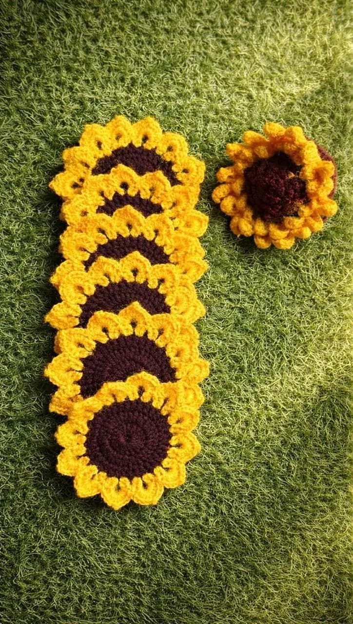 Crochet Floral Coaster — Yellow — photo 1