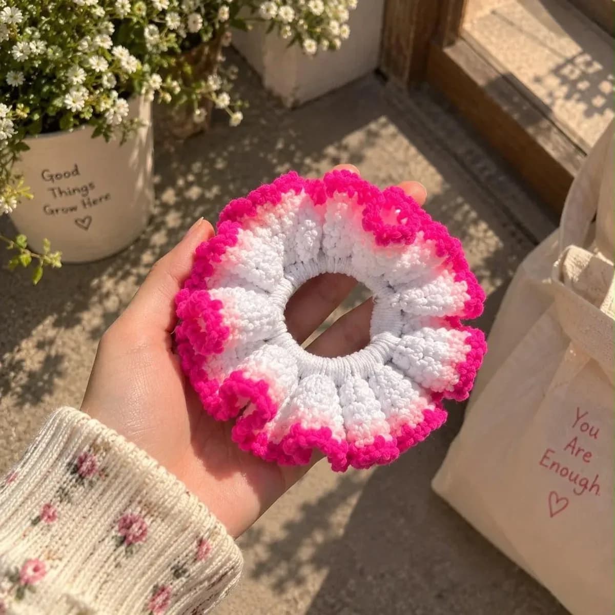 Crochet Floral Hair Tie — Pink & White — photo 1