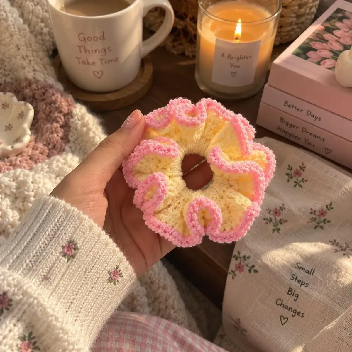 Crochet Flower Hair Tie — Pink — photo 1